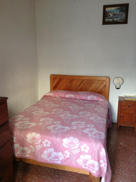 Posada Morelos Uruapan (Michoacan) Room photo